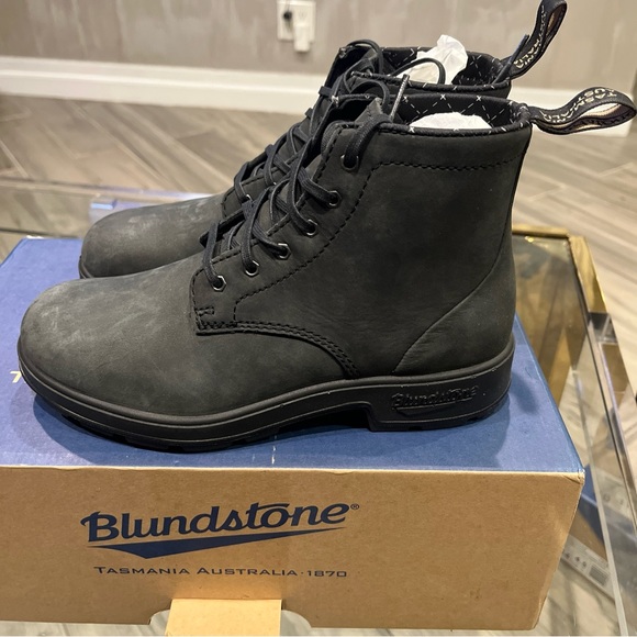 Blundstone Lace Up Boots Rustic Black 1931 men's USM 4/ USW 6 / AU 3 - Picture 2 of 7